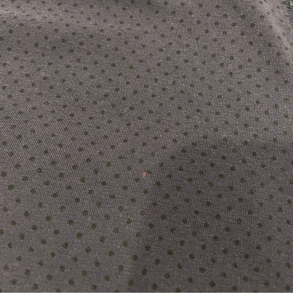 Lululemon Women’s Purple Black Polka Dot Short Sleeve Tee Shirt Size 10 or 12 - Picture 7 of 7